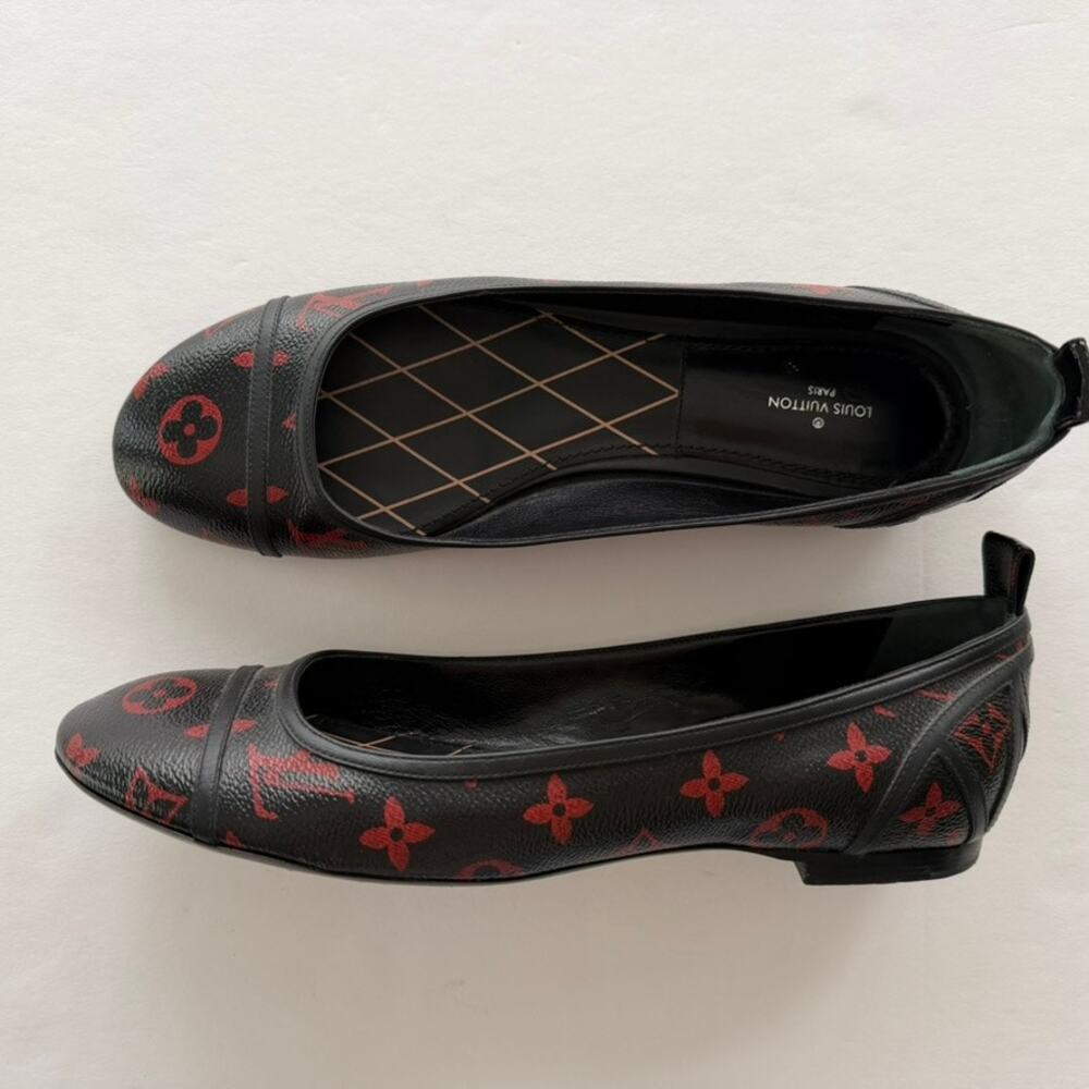 Louis Vuitton Infrarouge Ballet Flat Size 41 Revival Red Black Monogram Canvas